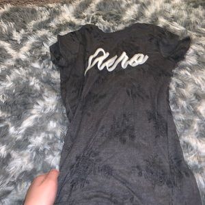 Cute grey Aeropostale shirt